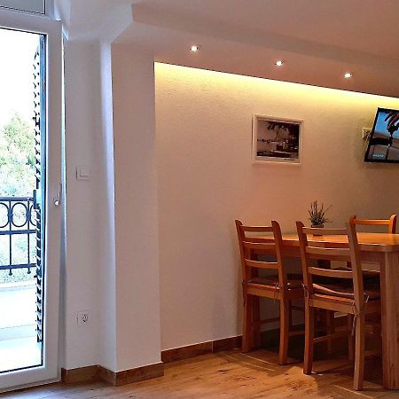 Appartement Deluxe Stone House Bonaca à Baška Voda Chambre photo