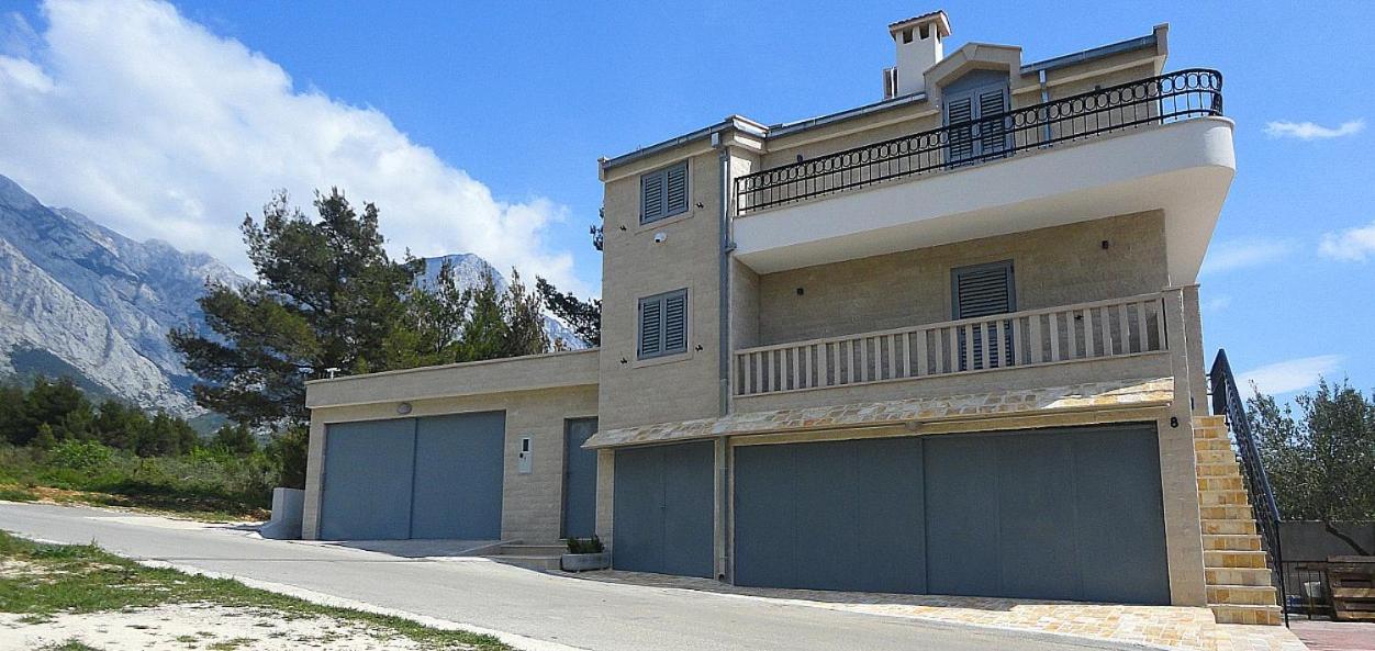 Appartement Deluxe Stone House Bonaca à Baška Voda Extérieur photo
