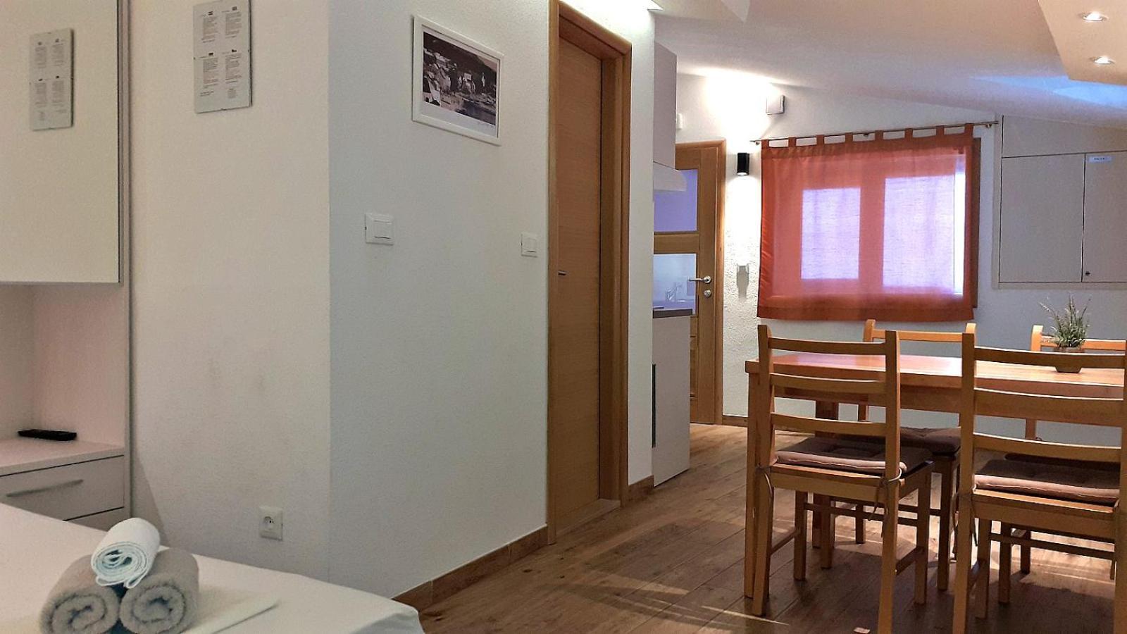 Appartement Deluxe Stone House Bonaca à Baška Voda Chambre photo