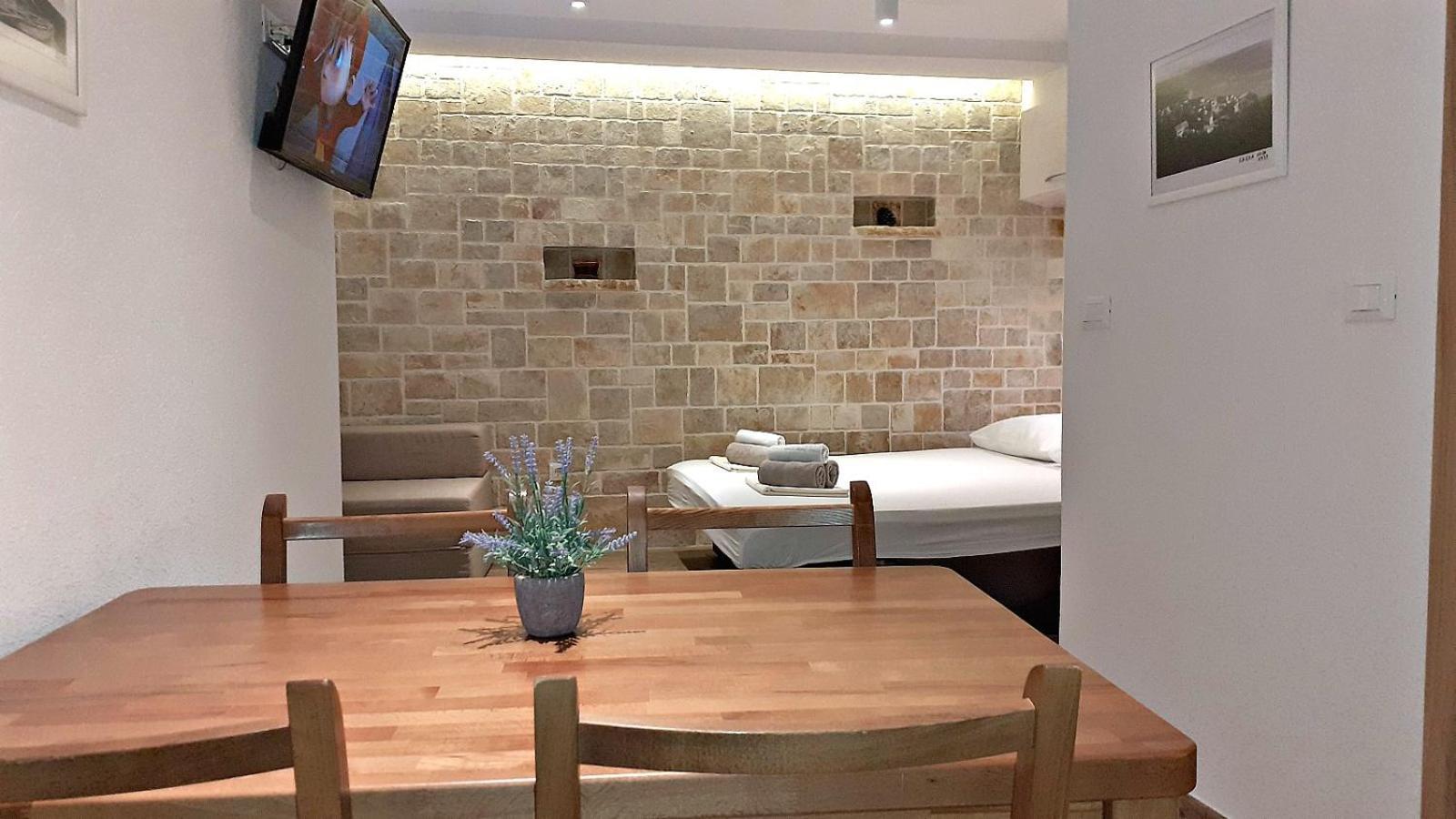 Appartement Deluxe Stone House Bonaca à Baška Voda Chambre photo