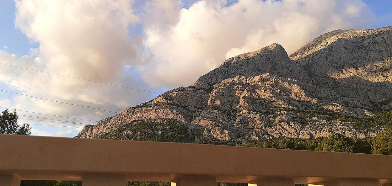 Appartement Deluxe Stone House Bonaca à Baška Voda Chambre photo
