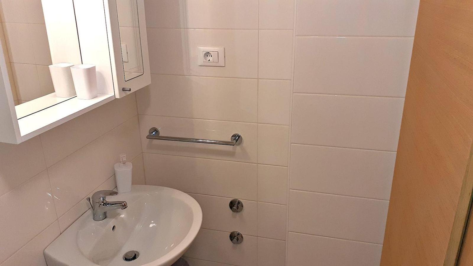 Appartement Deluxe Stone House Bonaca à Baška Voda Chambre photo